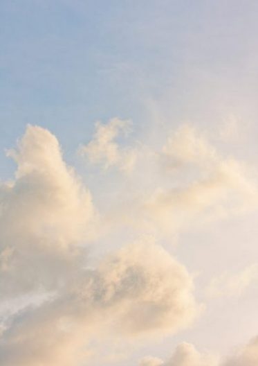 Clouds in the sky symbolizing greenhouse gas emissions and CO₂ in the atmosphere